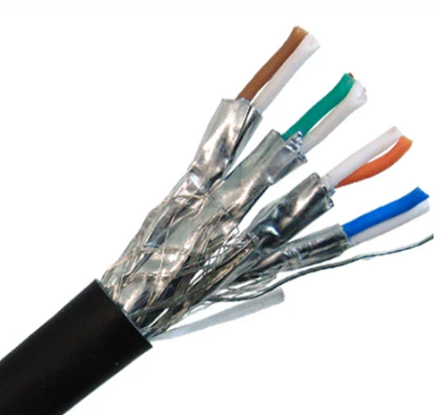 CAT7A بلک ايٿنيٽ ڪيبل ، 10G اندروني / آئوٽ ڊور شيلڊڊ سولڊ ڪپر ايس / ايف ٽي پي ، 23 AWG 1000ft